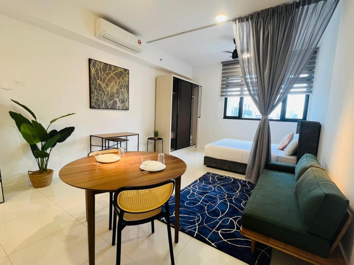 Chambers Serviced Suites Klcc By Cozy Stay กัวลาลัมเปอร์ ภายนอก รูปภาพ
